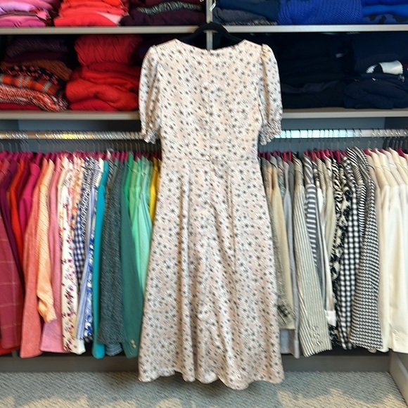 Wayf pink with white flowers sweetheart neckline short sleeve maxi dress size S - Picture 3 of 3